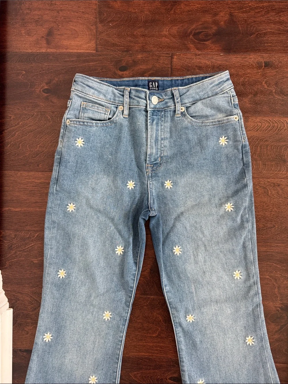 GAP 70’s Flare Jeans for Girls w/Embroidered Flowers Hippie Chick Bell Bottoms